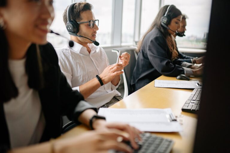 Community force no atendimento B2B: como funciona na prática